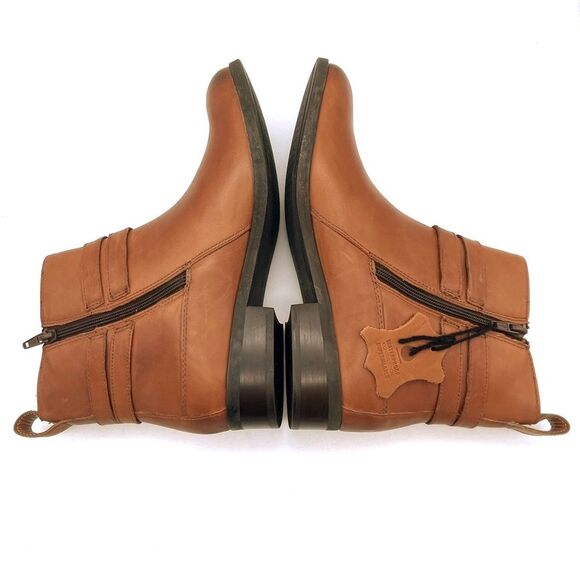 NWT Clarks Artisan Pita Austin Booties in Dark Tan Leather Women’s Size 8 NEW - Picture 11 of 15